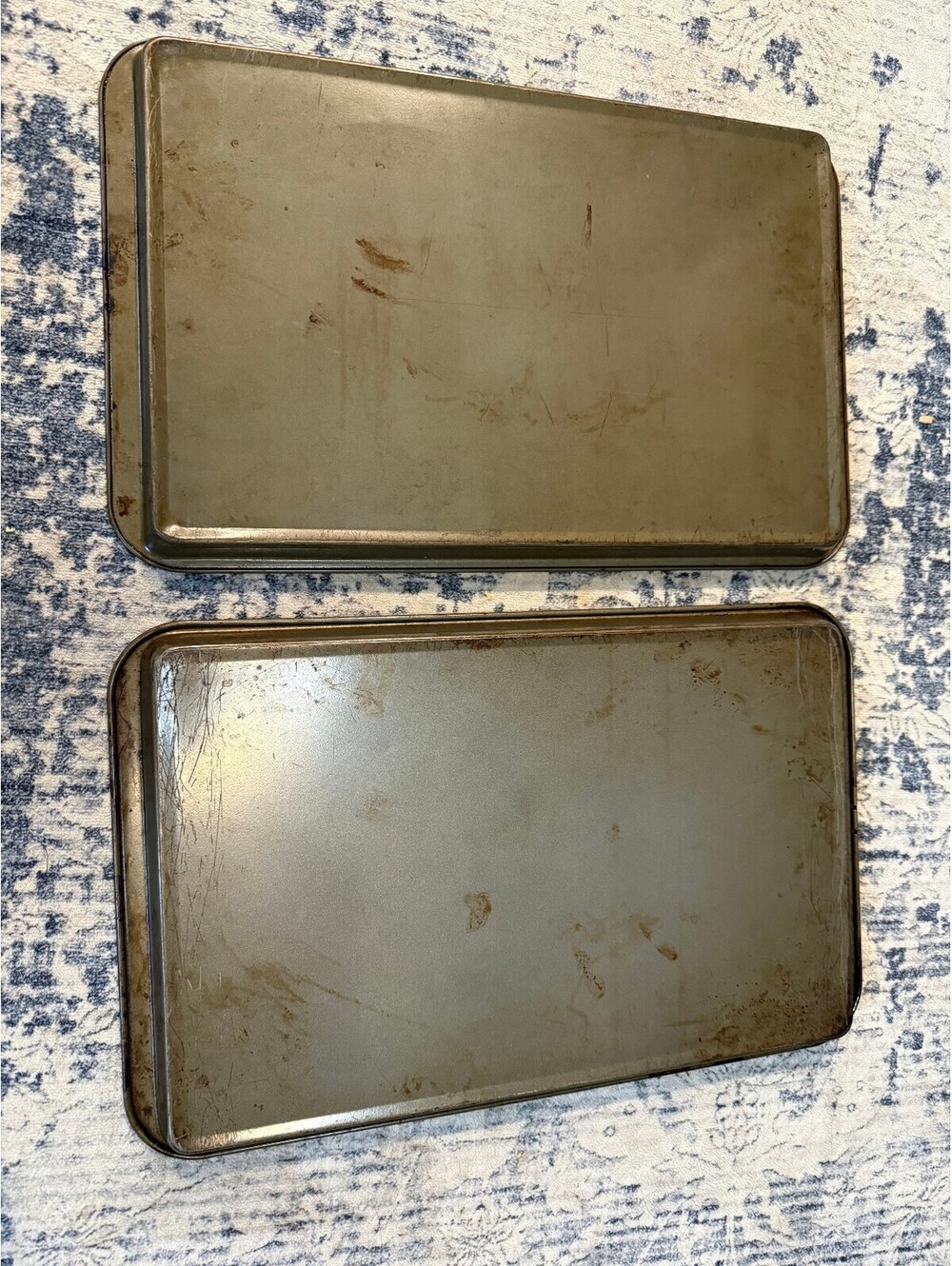 Lot 2 Metal Baking Sheets Cookie Pans 18x12 Rimmed Vintage